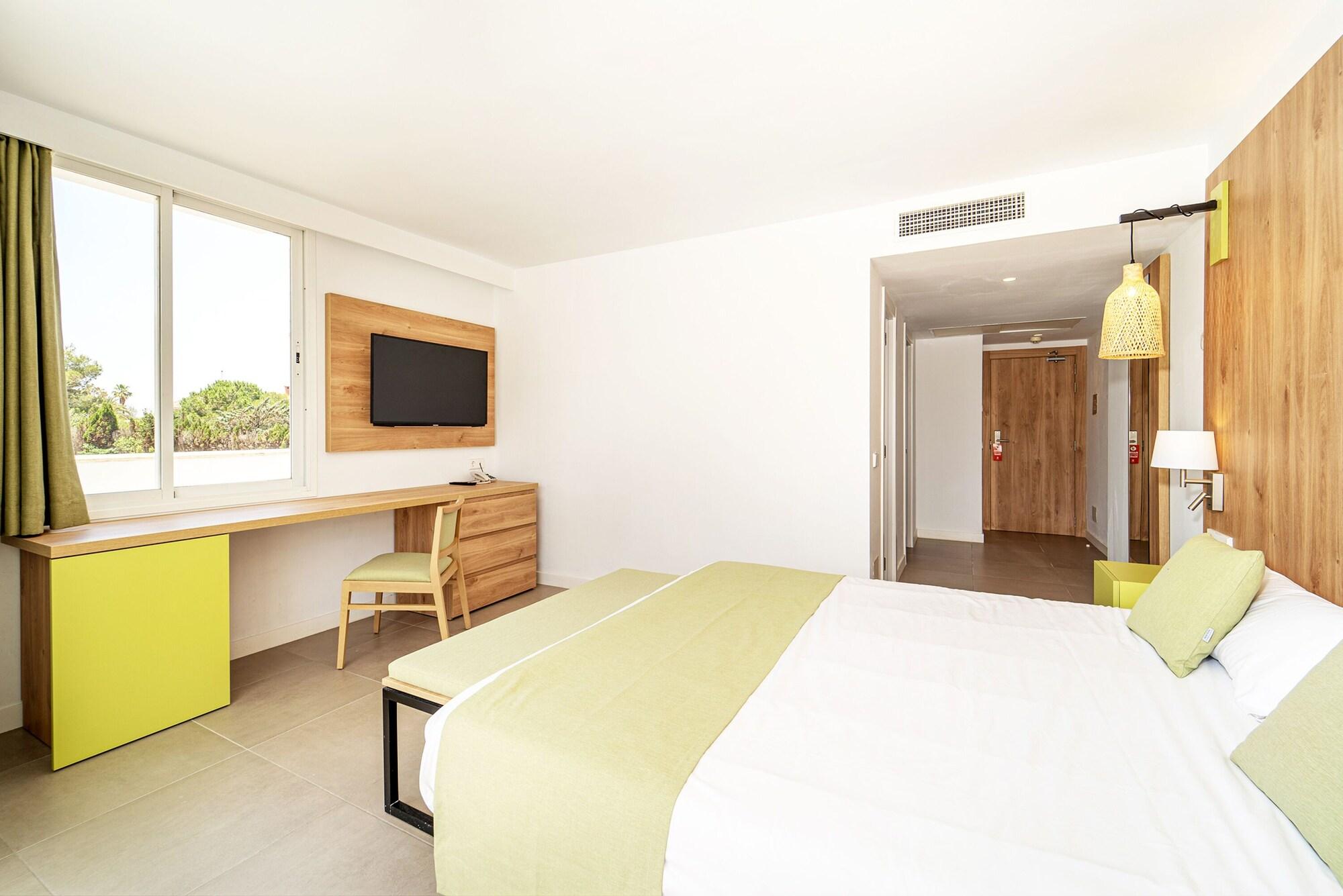 Hotel SeaSun Siurell Sa Coma  Esterno foto